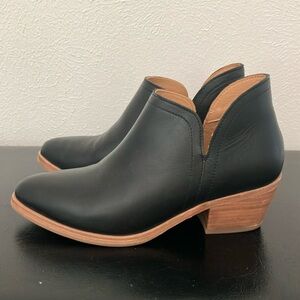 Nisolo black leather ankle boot